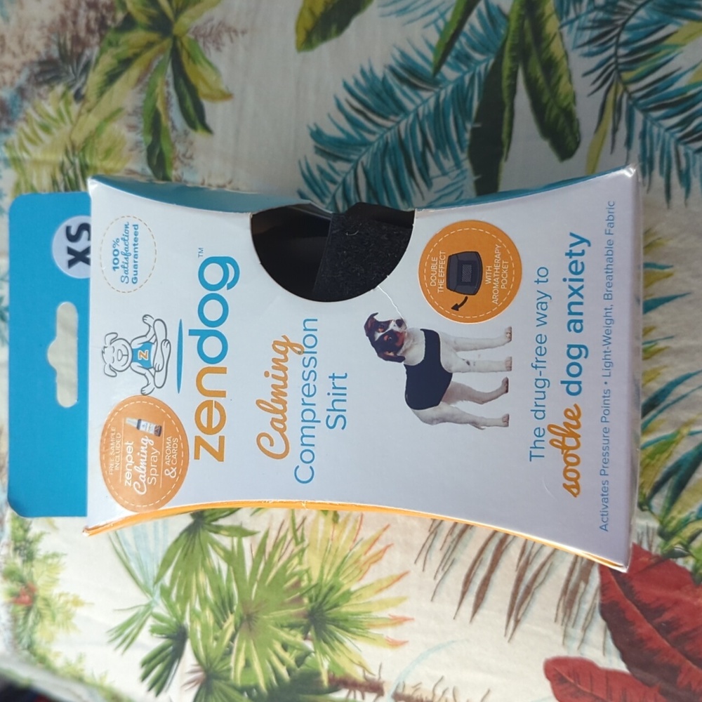 Zen Dog Calming compression shirt, new XS sootjes6 dog anxiety